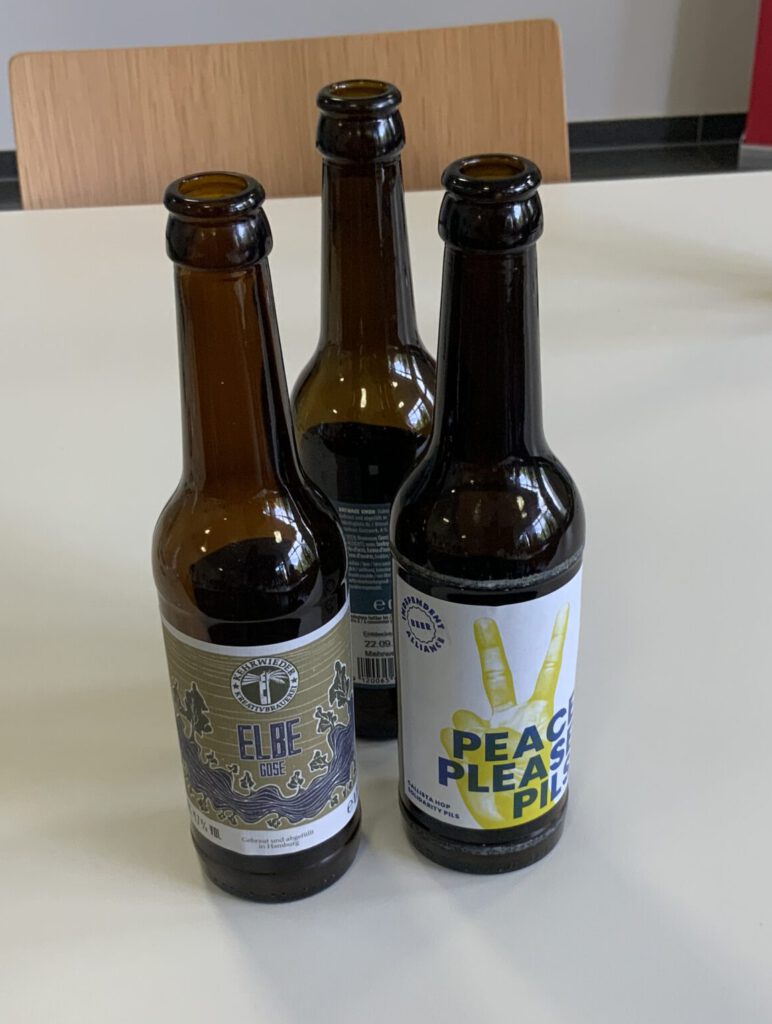 8D3E8AB6-B7FC-4F49-8706-4178E0F46580